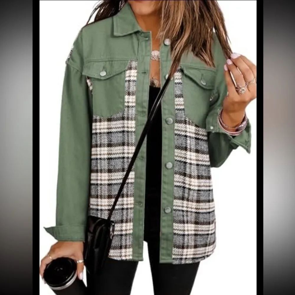 Women’s Plaid Button up Shacket Jacket